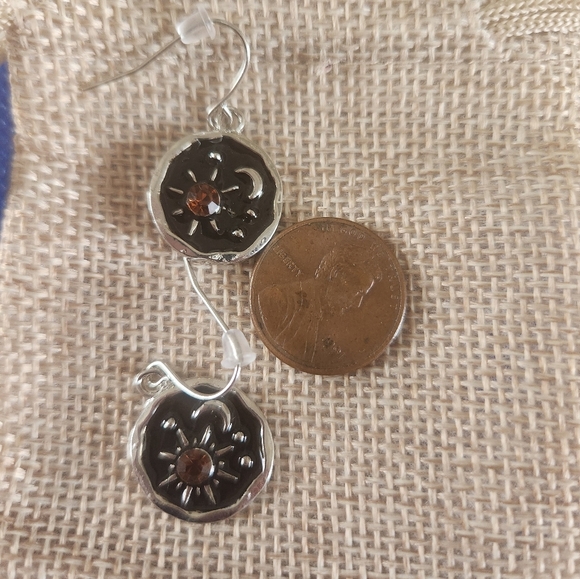 NEW!  Sun & Moon drop earrings - Picture 4 of 10